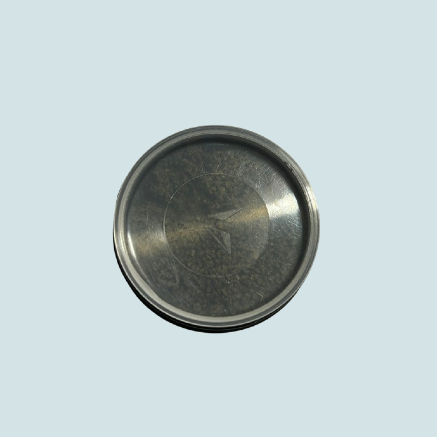 Picture of a containter of Artemia Nibbles - Soft Granule for fishes, taken from above and showing the cap - Aquarium Boutique