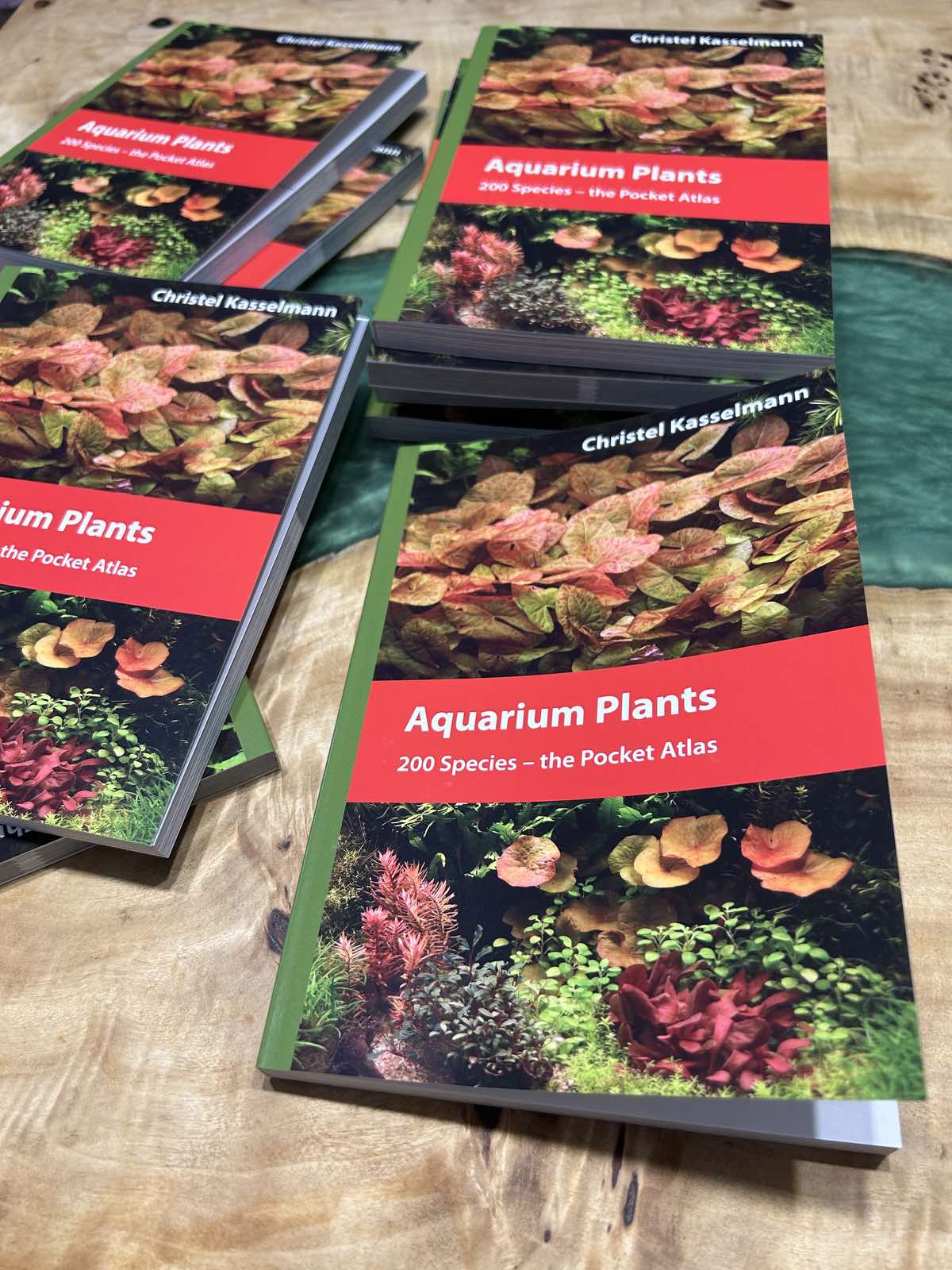 Aquarium Plants 200 Species – the Plants Pocket Atlas - Aquarium Boutique